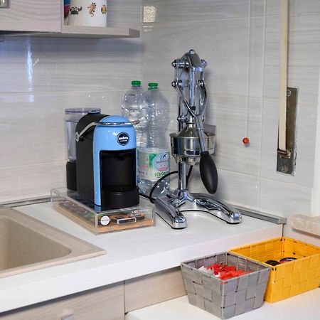 Intero Appartamento Con Giardino E Colazione Dario Parma Eksteriør bilde